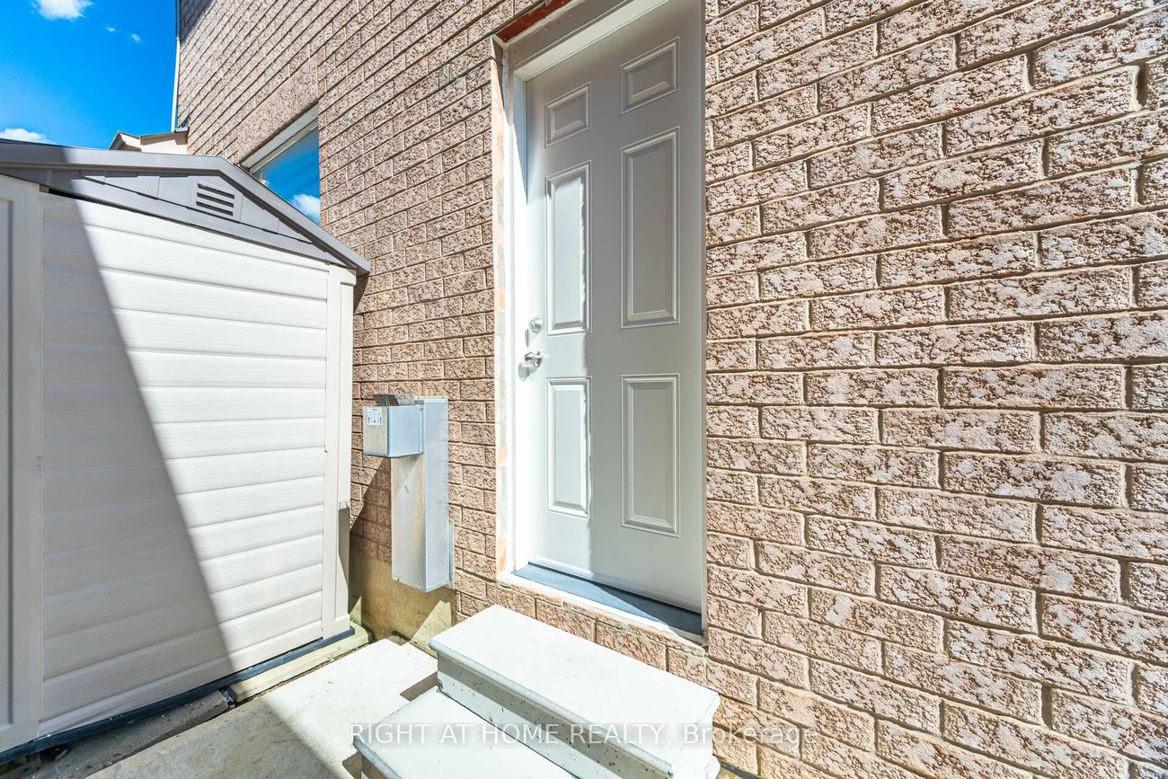 2, Melrose, Snelgrove, Brampton