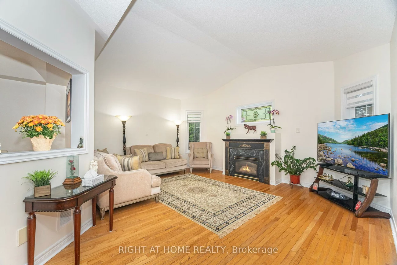 2, Melrose, Snelgrove, Brampton