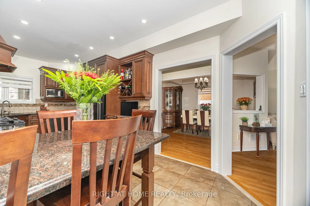 2, Melrose, Snelgrove, Brampton