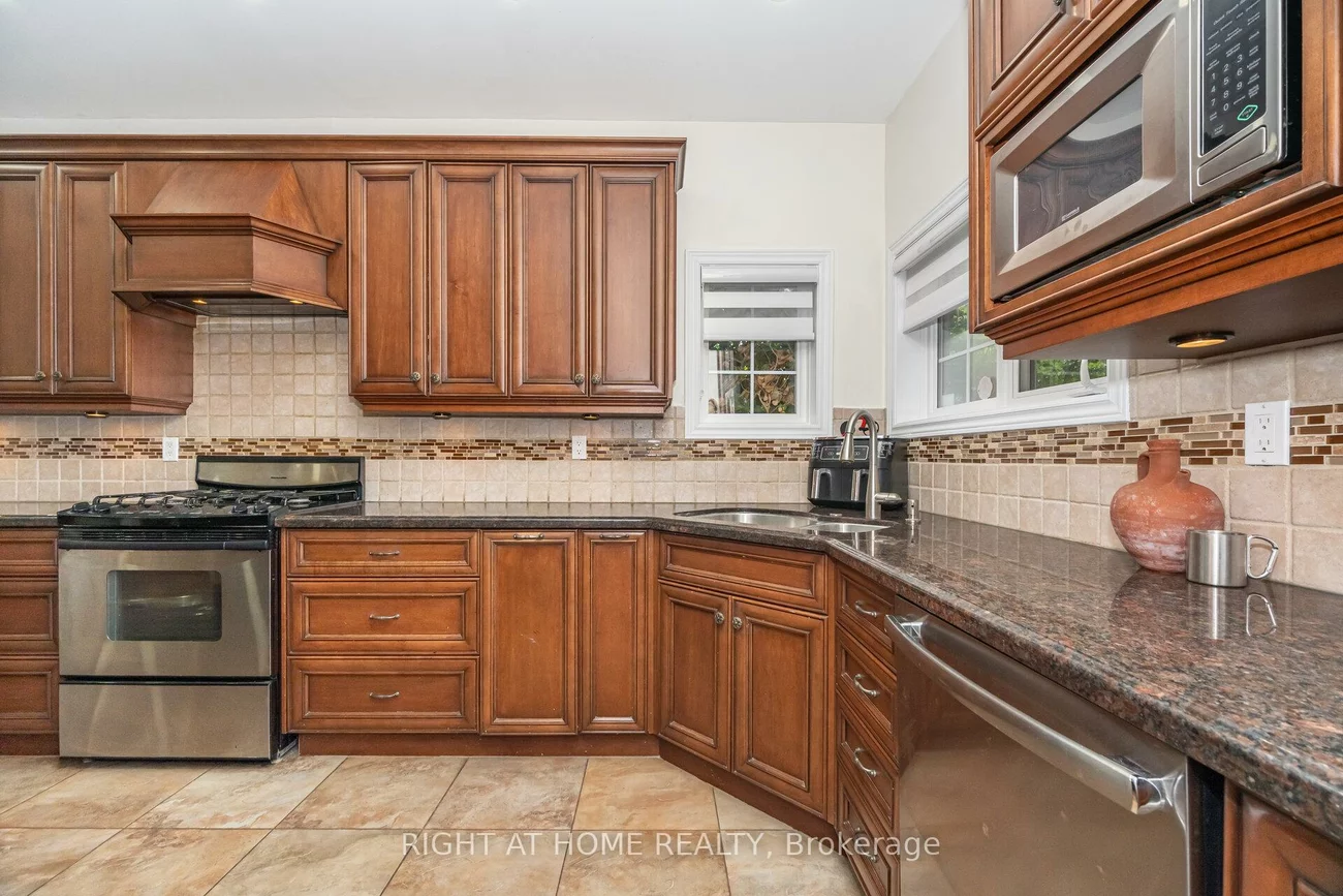 2, Melrose, Snelgrove, Brampton