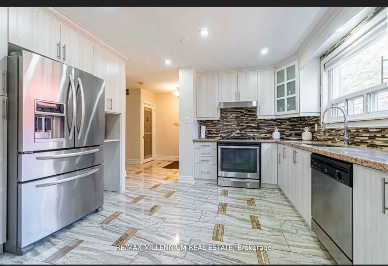 84, Dorset, Southgate, Brampton