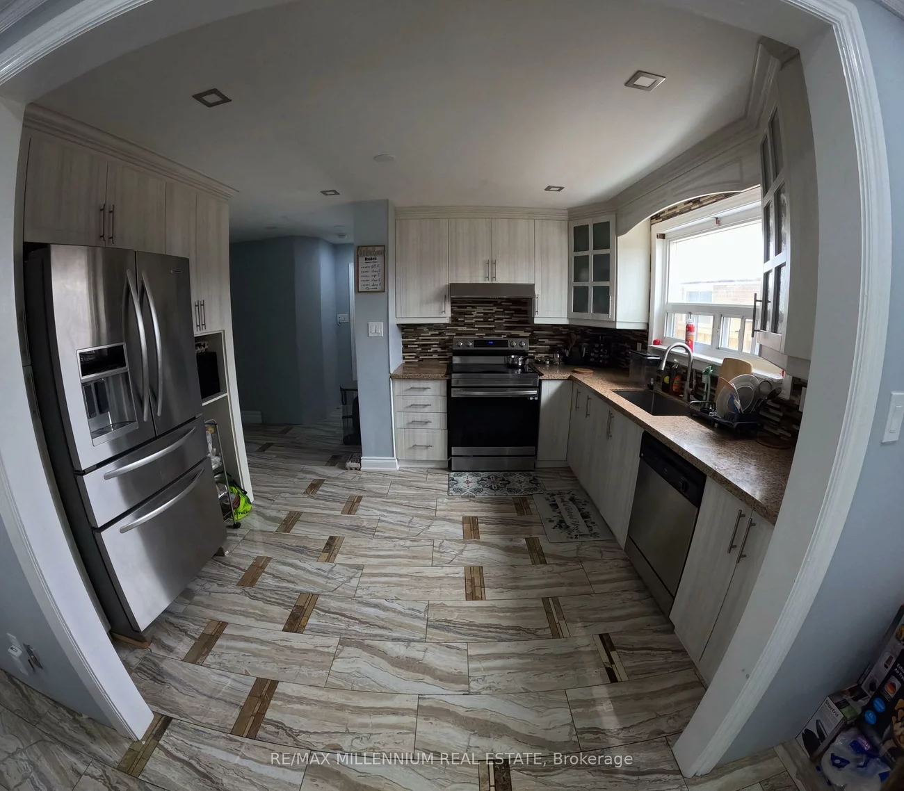 84, Dorset, Southgate, Brampton