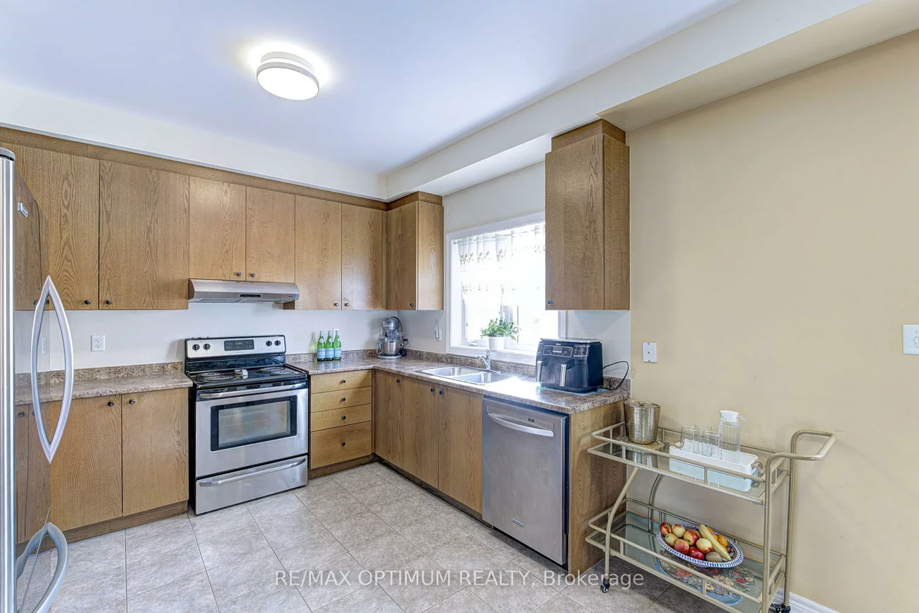 12, Gatlin, Bram West, Brampton