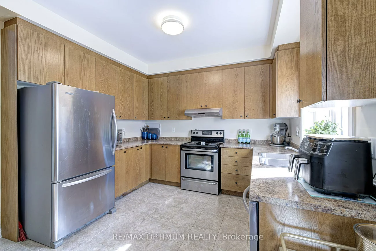 12, Gatlin, Bram West, Brampton