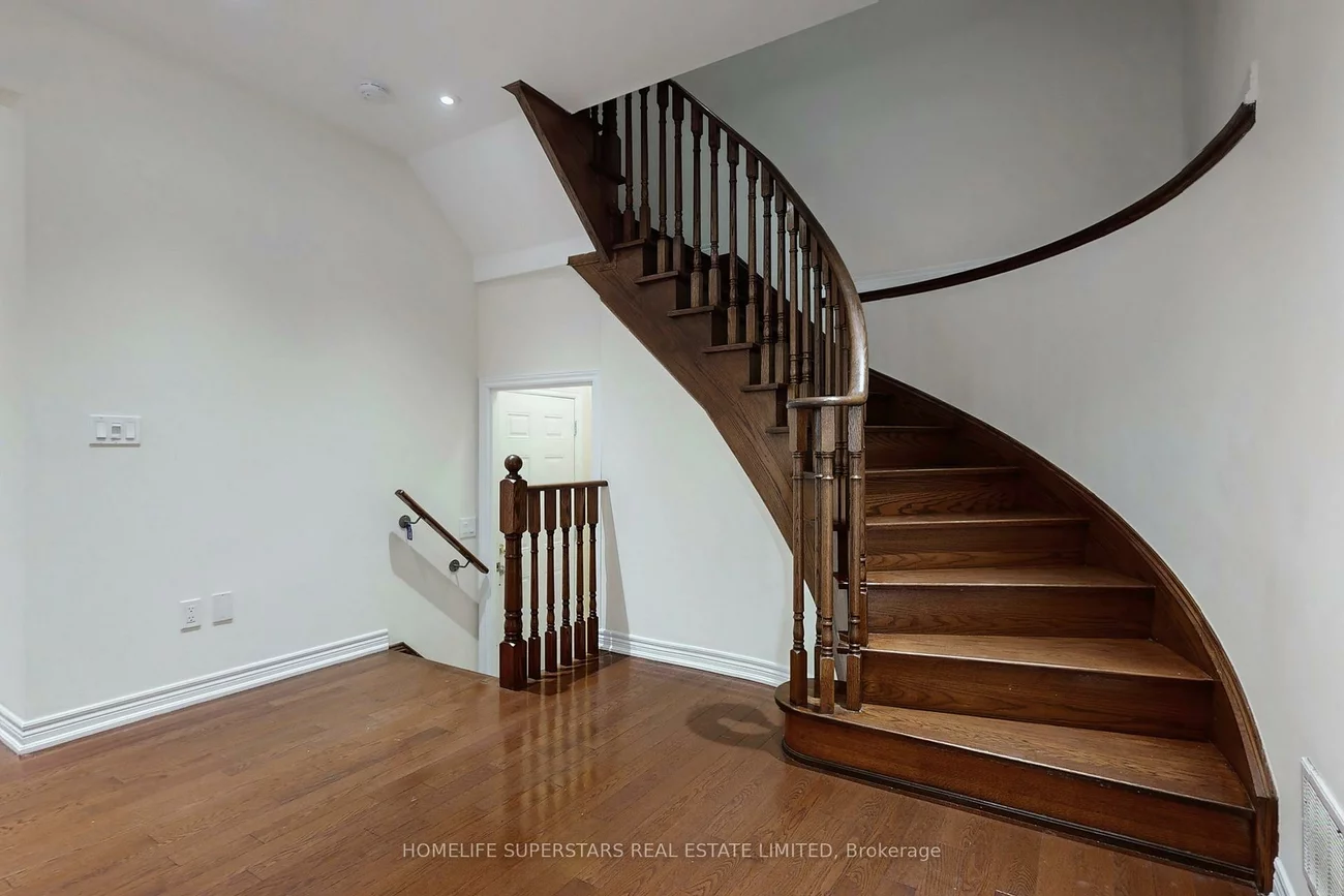 60, Ebury, Credit Valley, Brampton