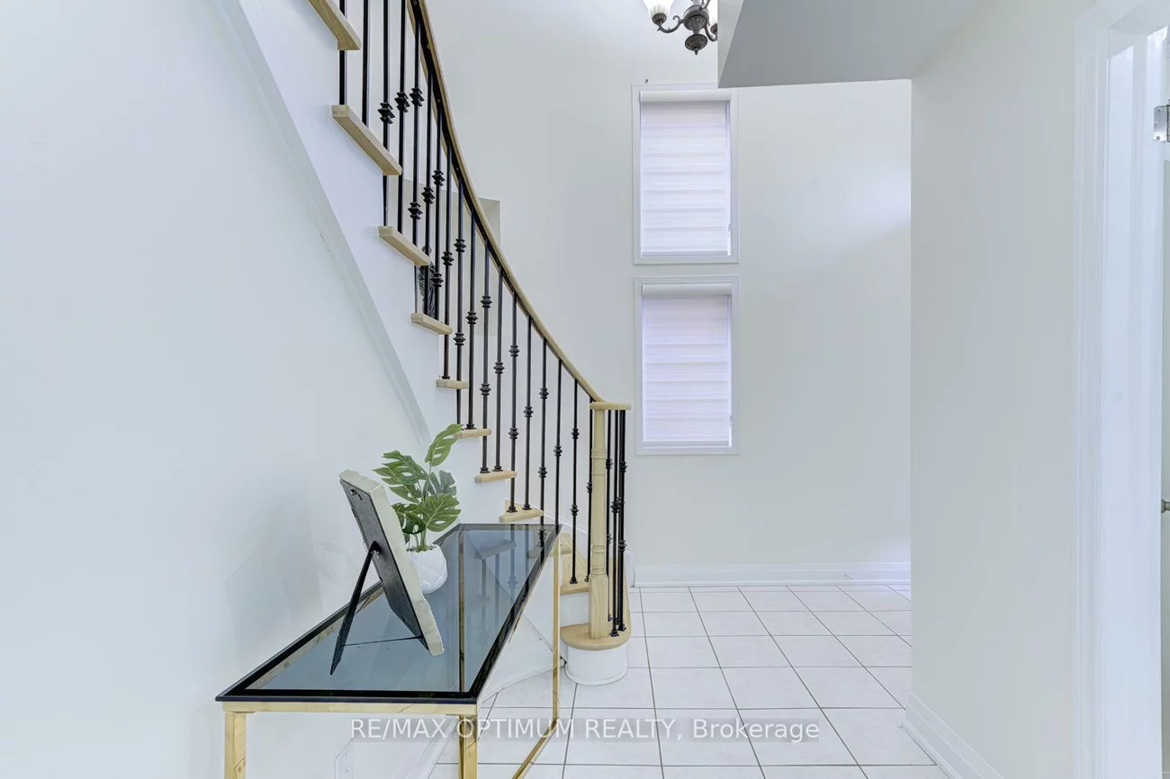 13, Ribbon, Sandringham-Wellington, Brampton