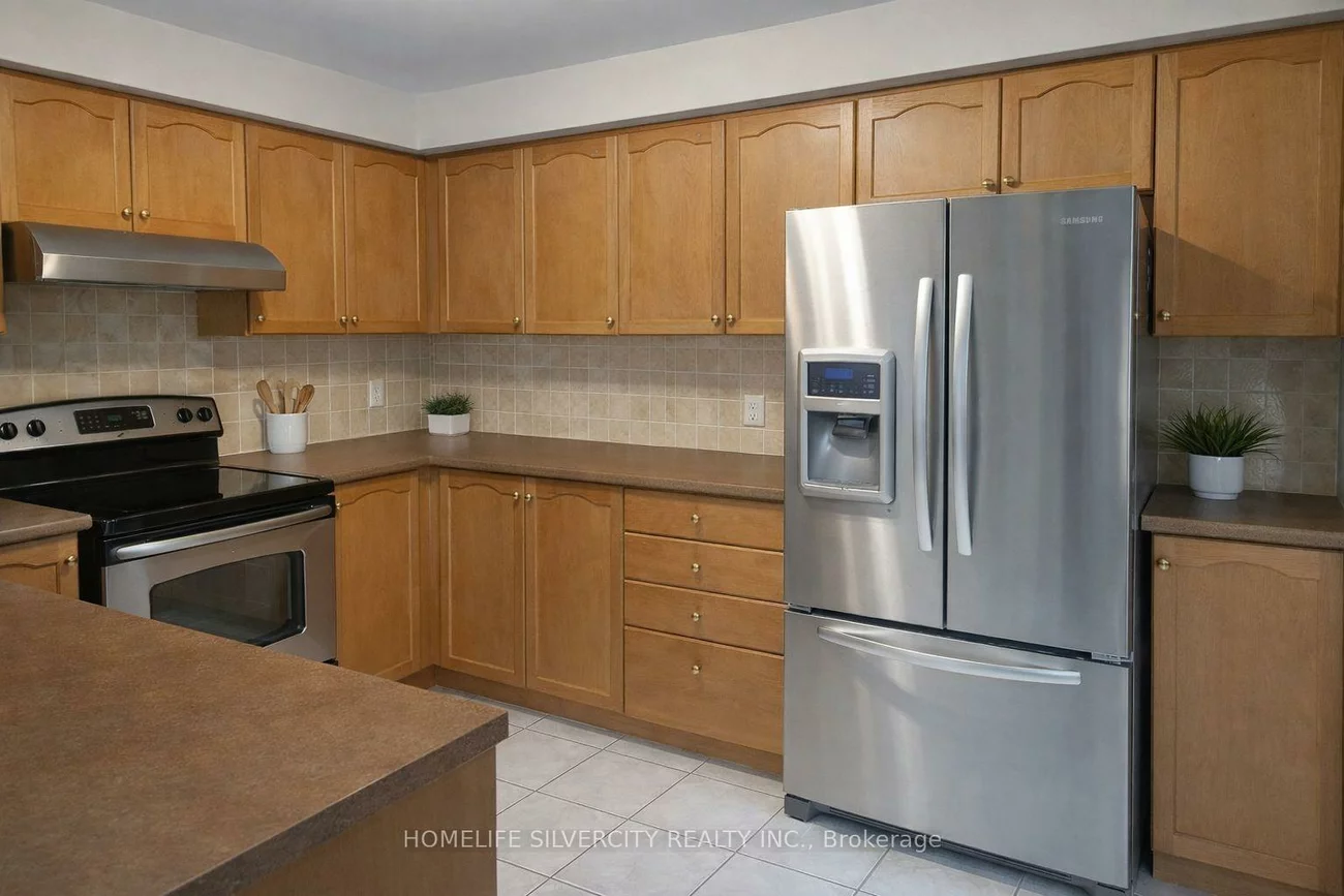 5, Allangrove, Fletcher's Meadow, Brampton