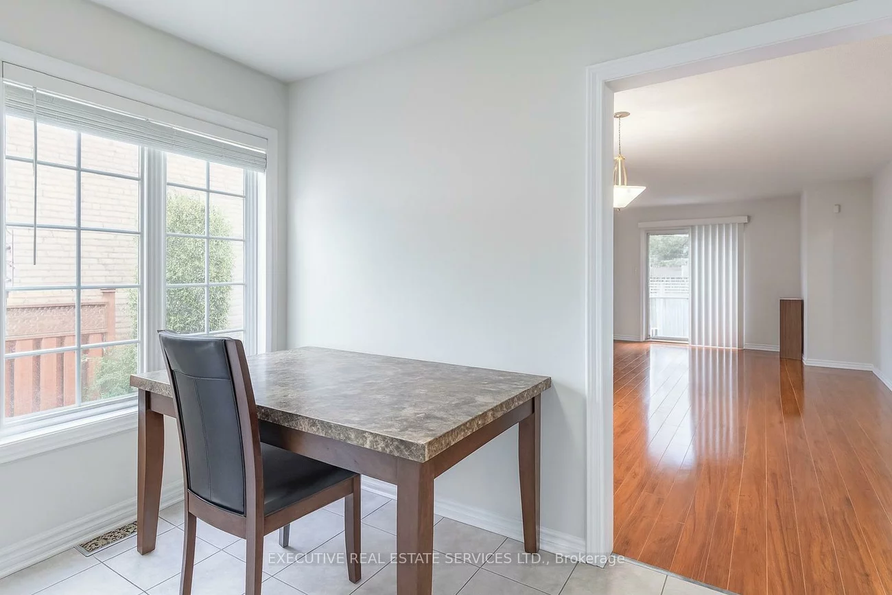 95, Yellow Brick, Brampton North, Brampton