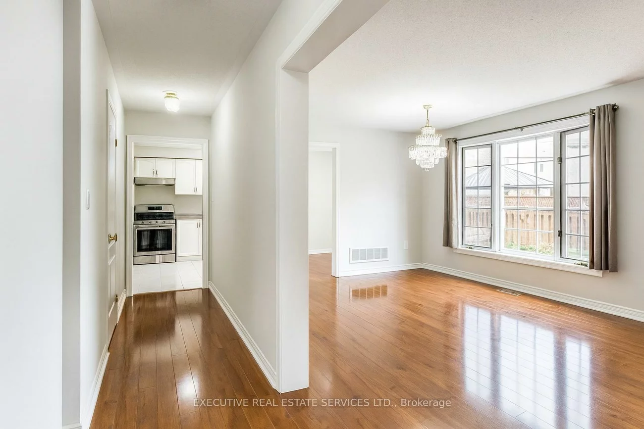 95, Yellow Brick, Brampton North, Brampton