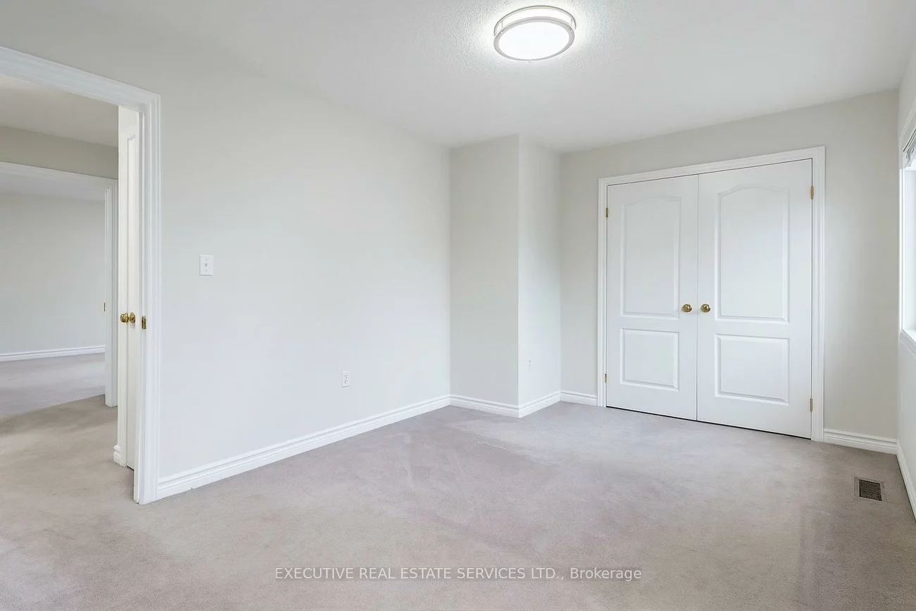 95, Yellow Brick, Brampton North, Brampton