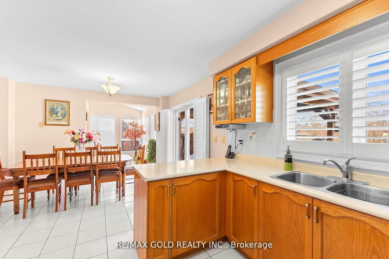 38, Mountainberry, Sandringham-Wellington, Brampton