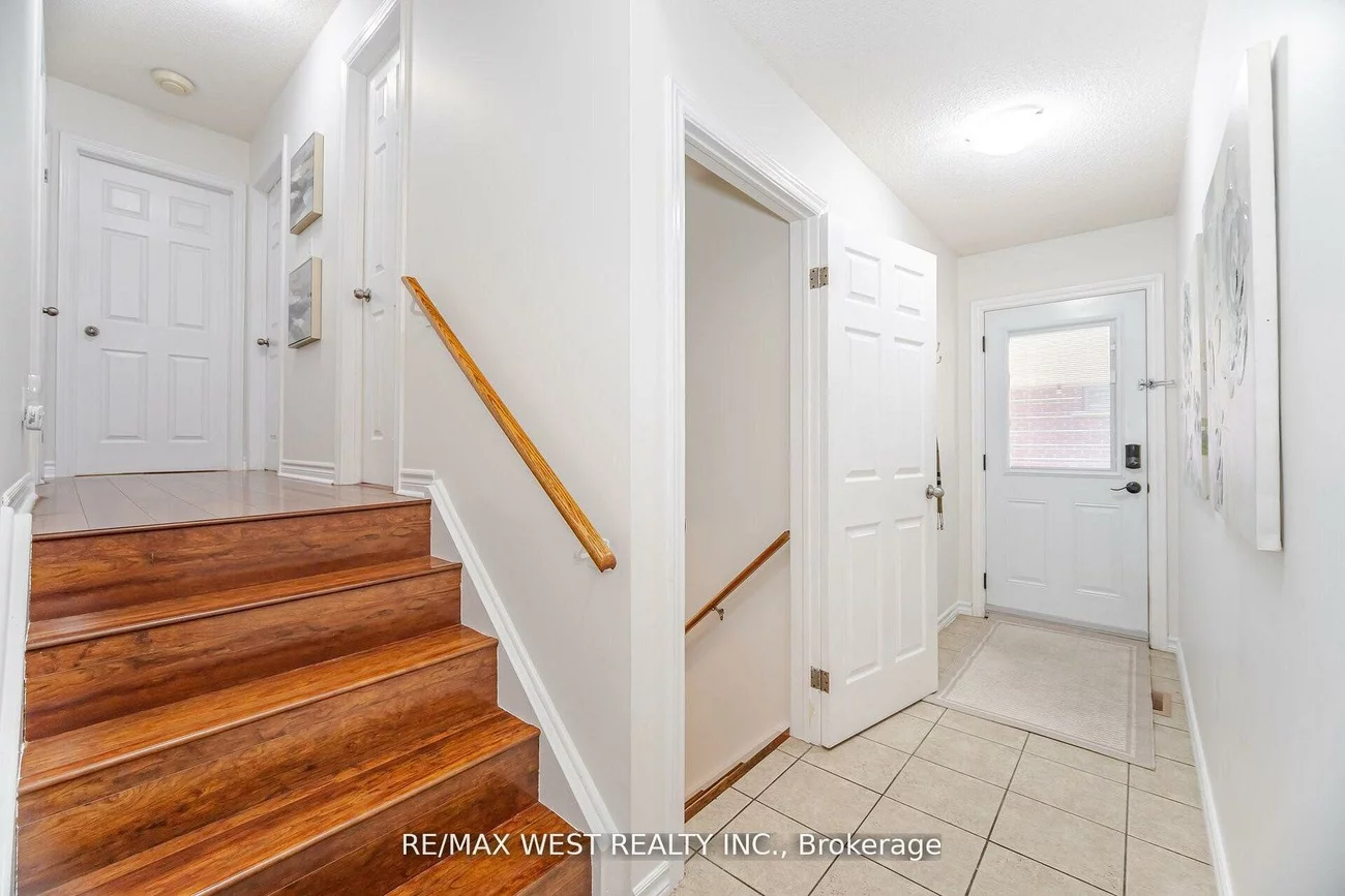 17, Malcolm, Central Park, Brampton