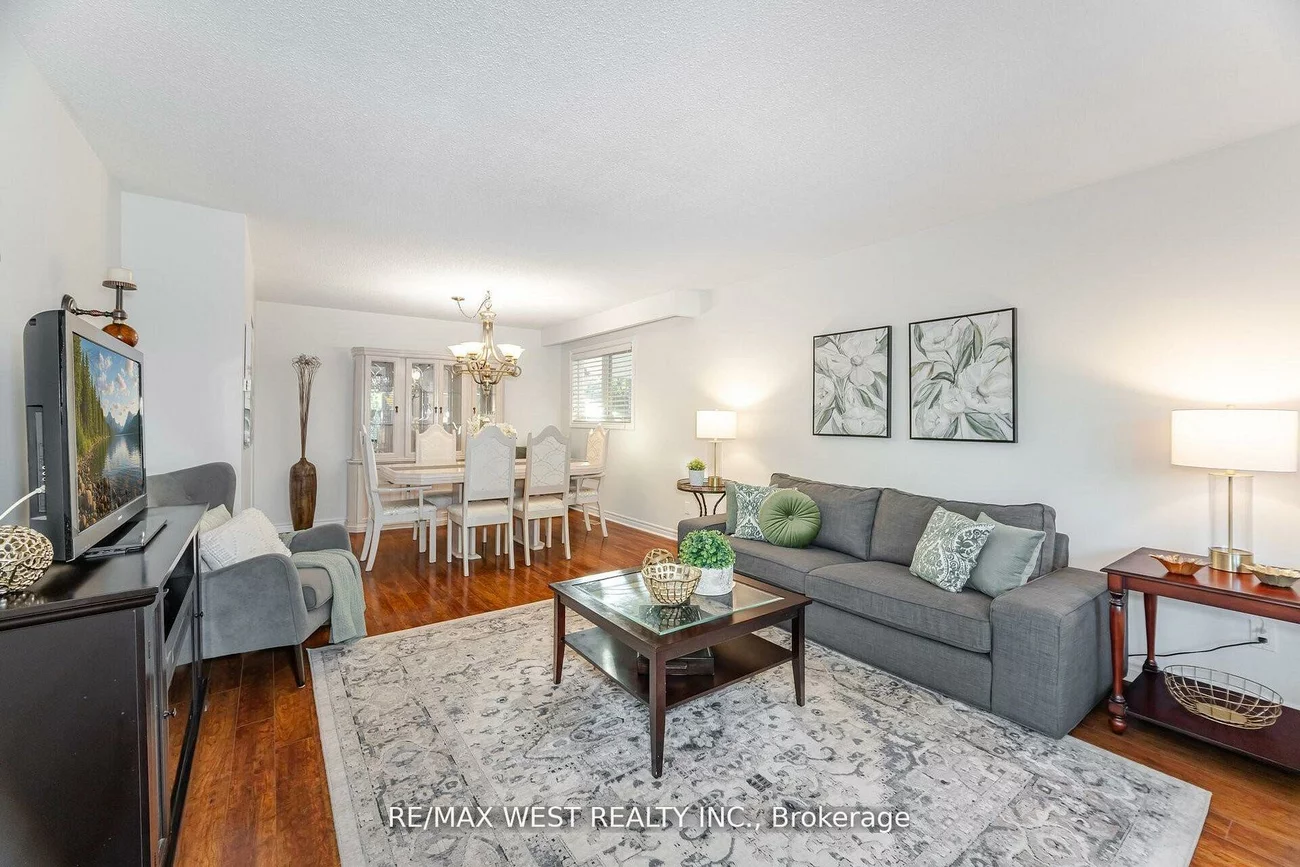 17, Malcolm, Central Park, Brampton