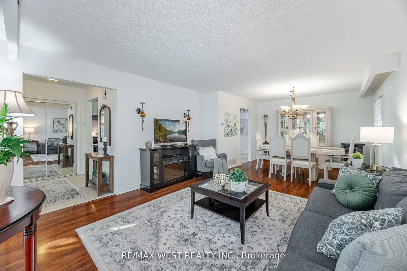 17, Malcolm, Central Park, Brampton