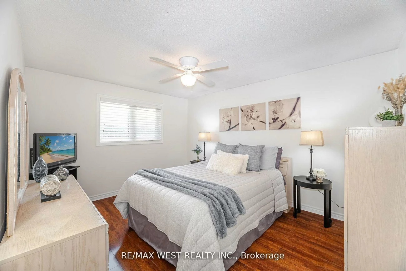 17, Malcolm, Central Park, Brampton