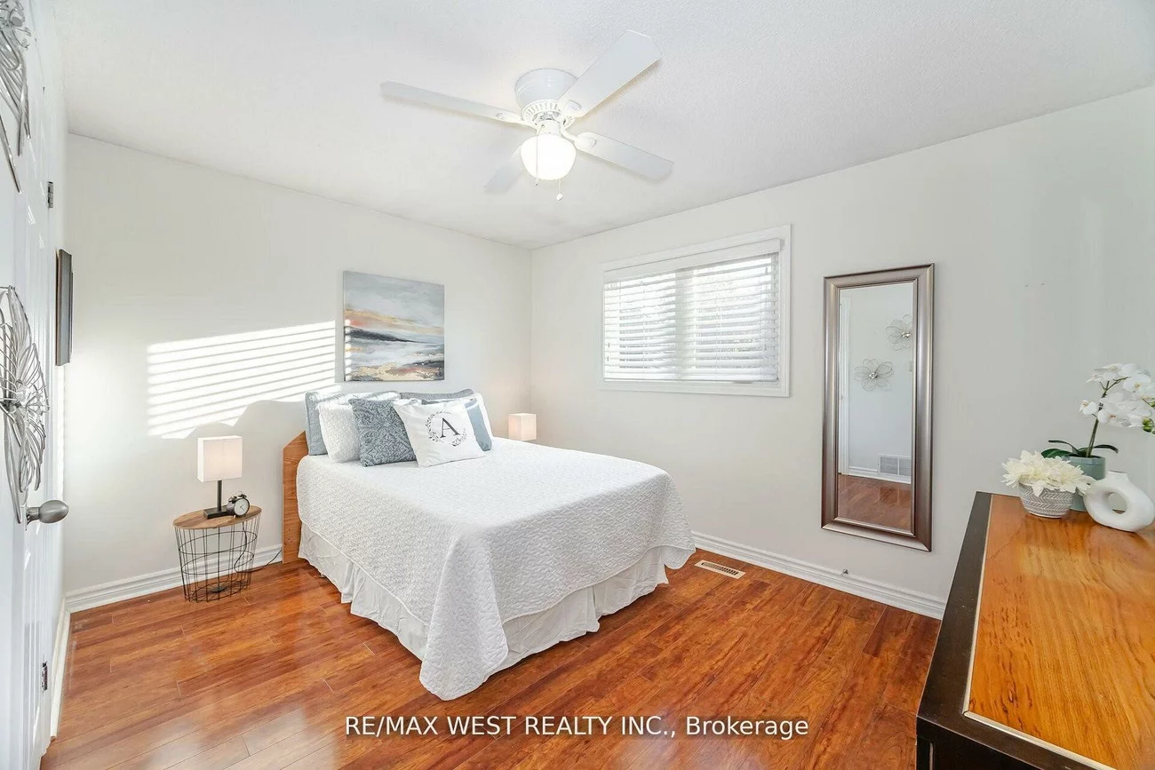 17, Malcolm, Central Park, Brampton