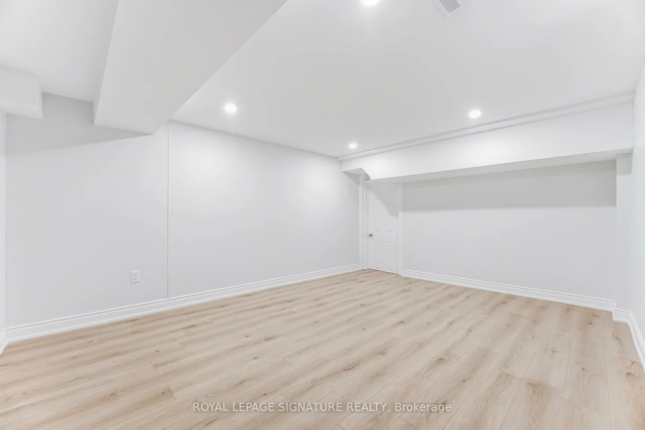 22, Rangeland, Sandringham-Wellington, Brampton