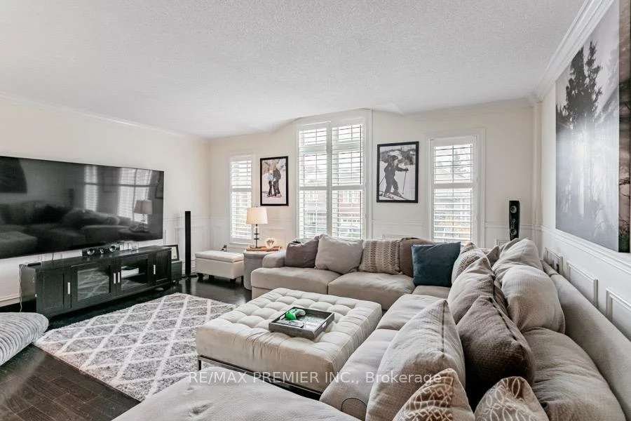 11, Four Seasons, Fletcher's Meadow, Brampton