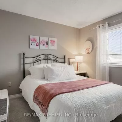 11, Four Seasons, Fletcher's Meadow, Brampton