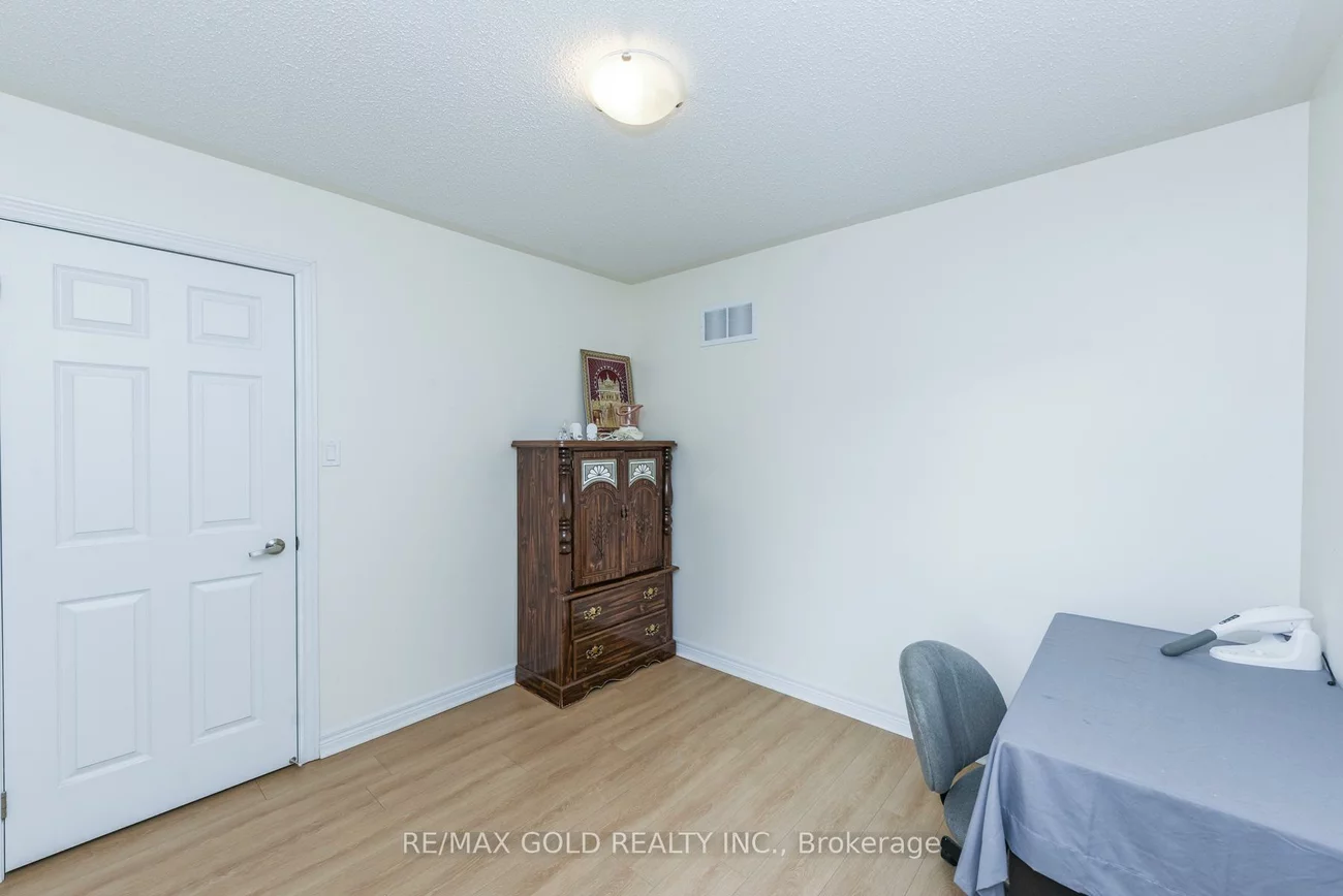 22, Merrickville, Bram West, Brampton