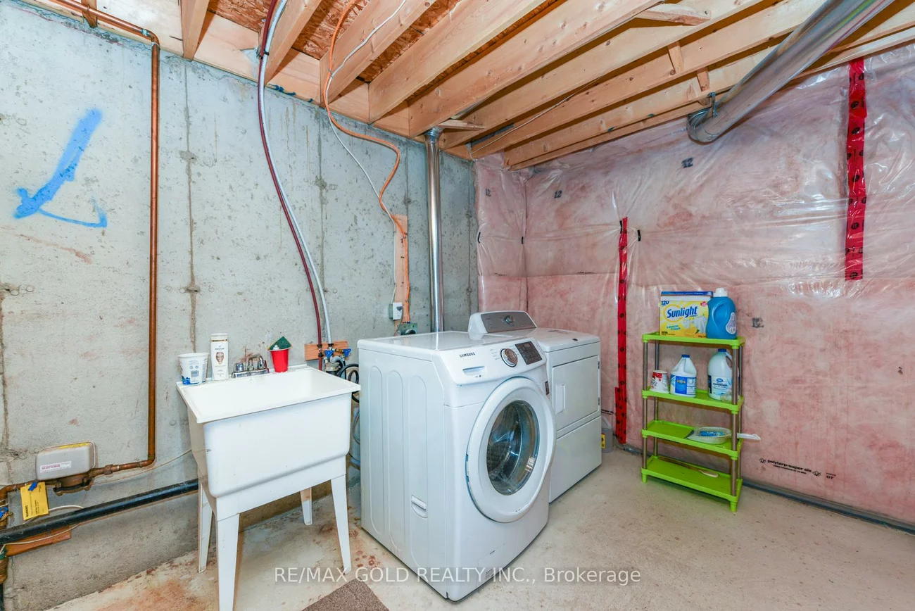 22, Merrickville, Bram West, Brampton