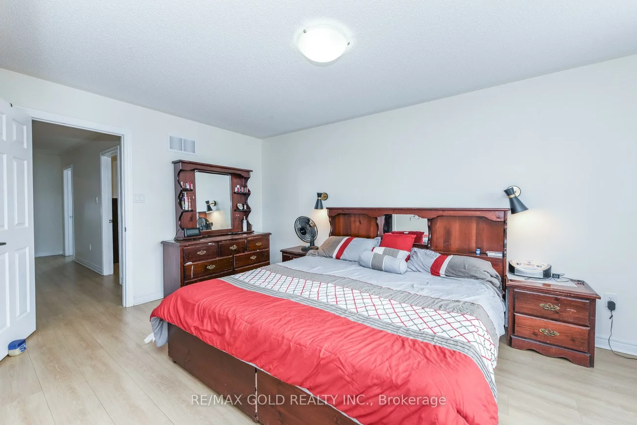 22, Merrickville, Bram West, Brampton