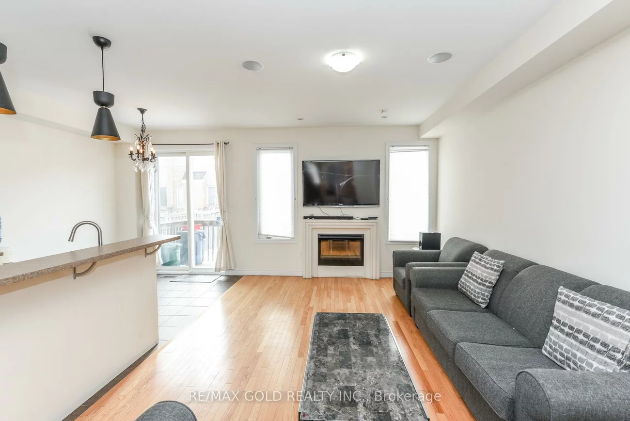 22, Merrickville, Bram West, Brampton