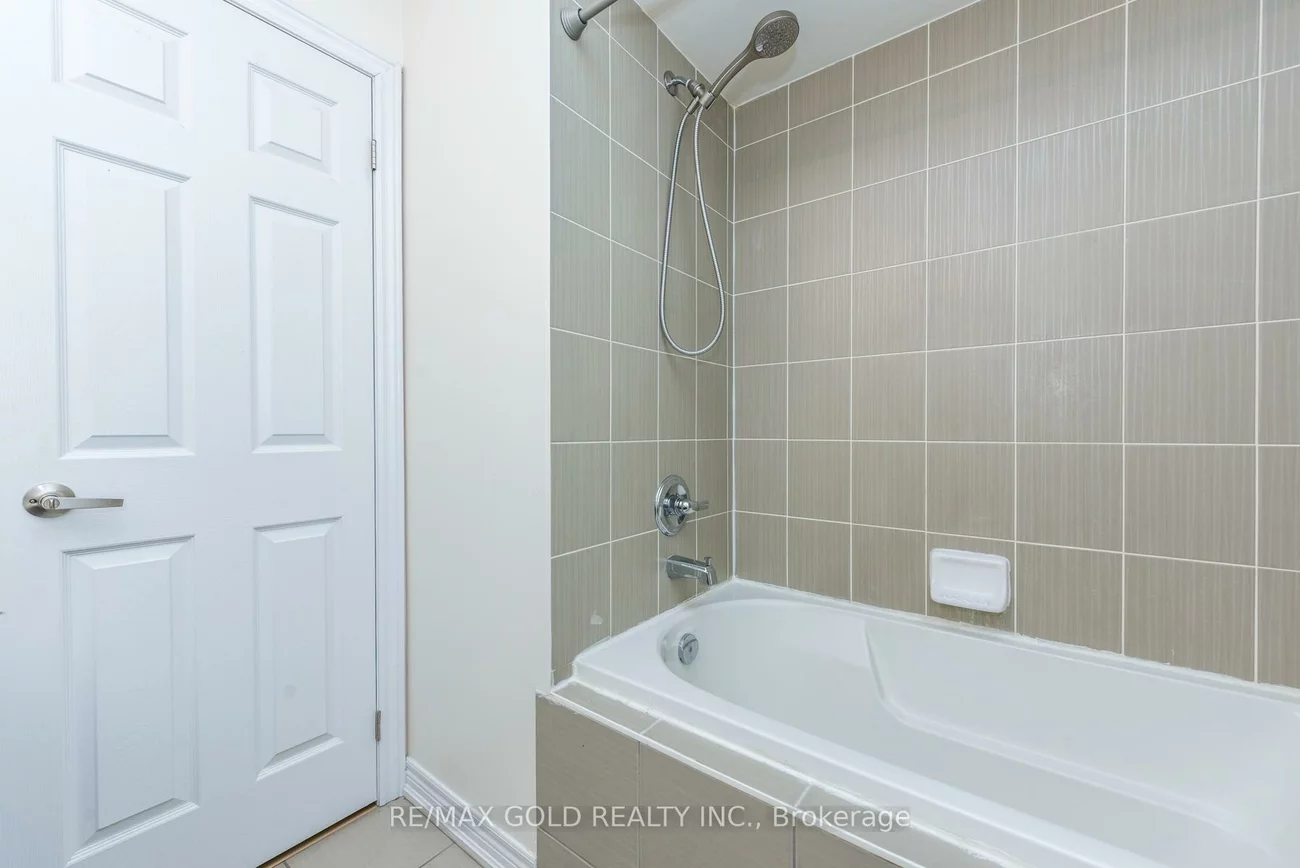 22, Merrickville, Bram West, Brampton