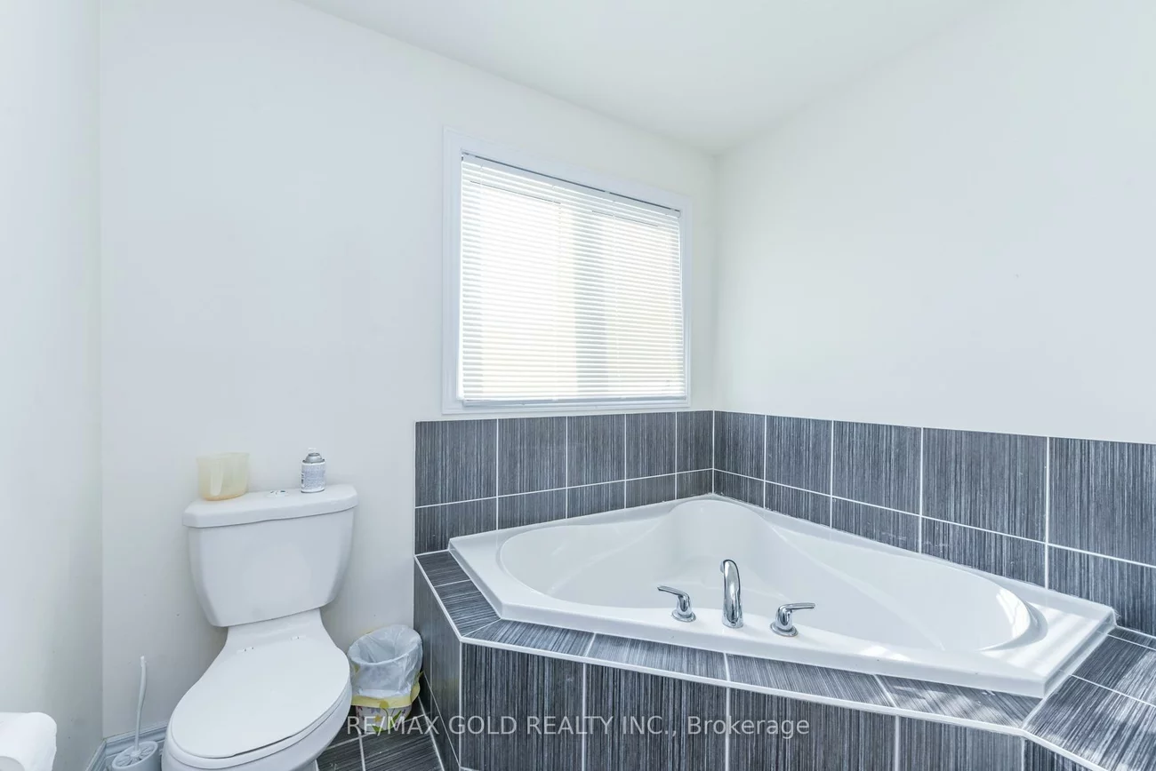 22, Merrickville, Bram West, Brampton