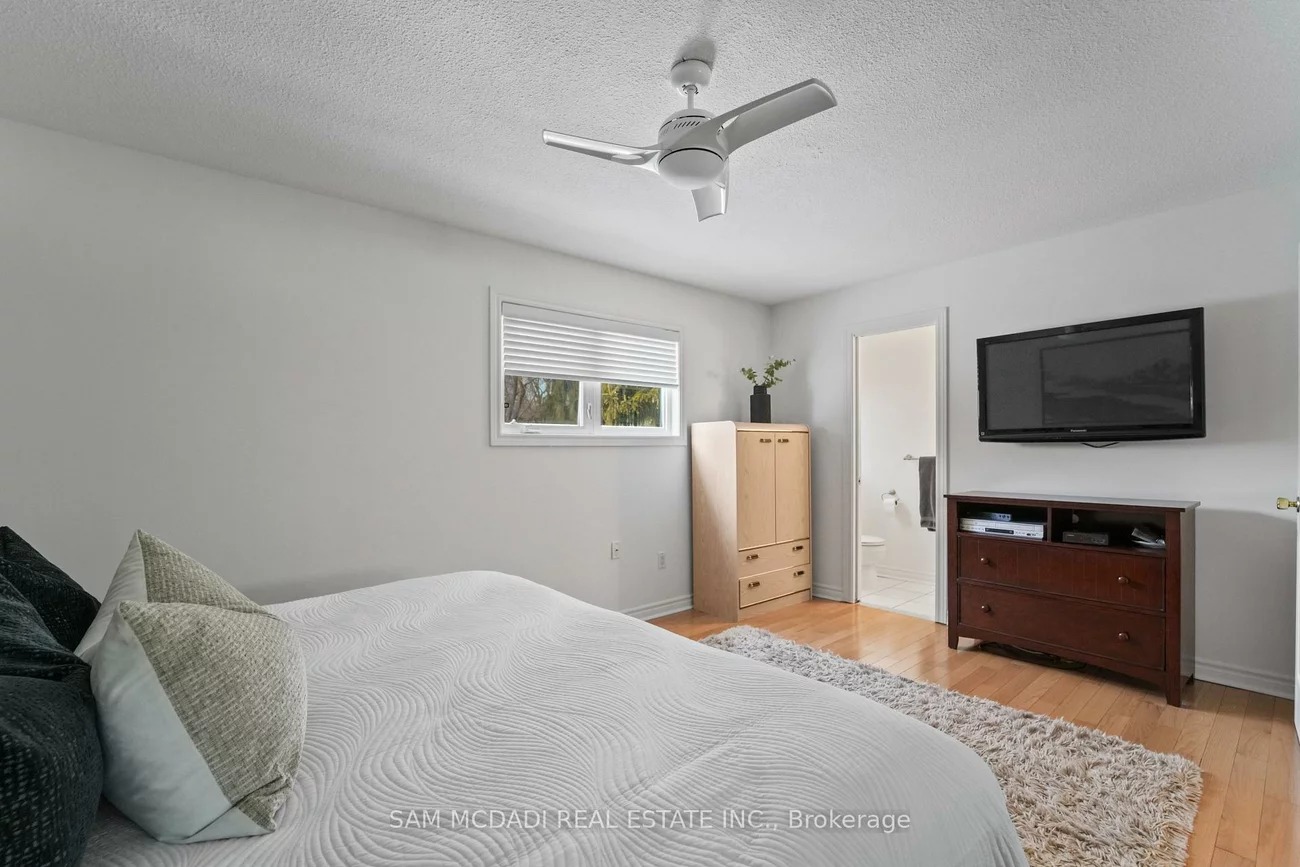 44, Madrid, Central Park, Brampton