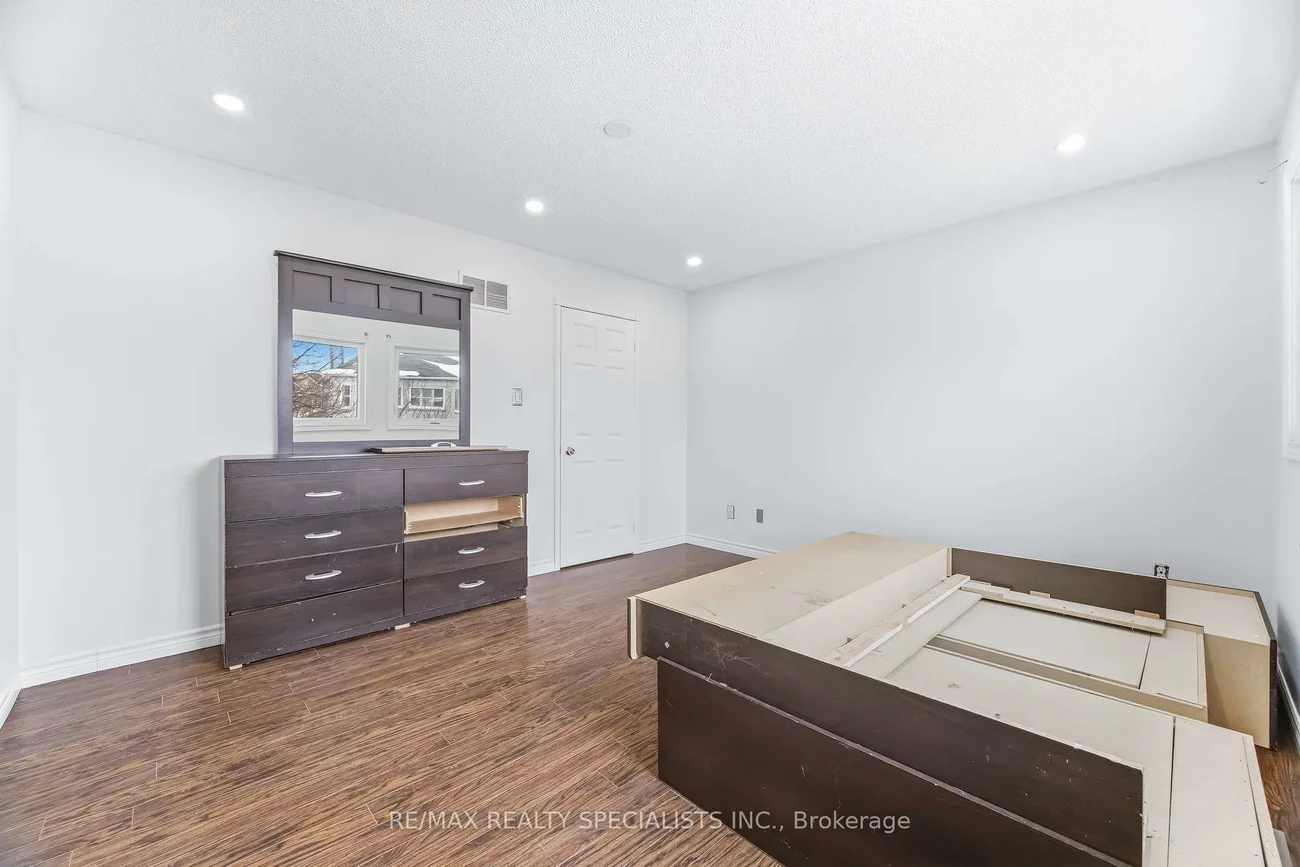 3, Mullis, Fletcher's West, Brampton