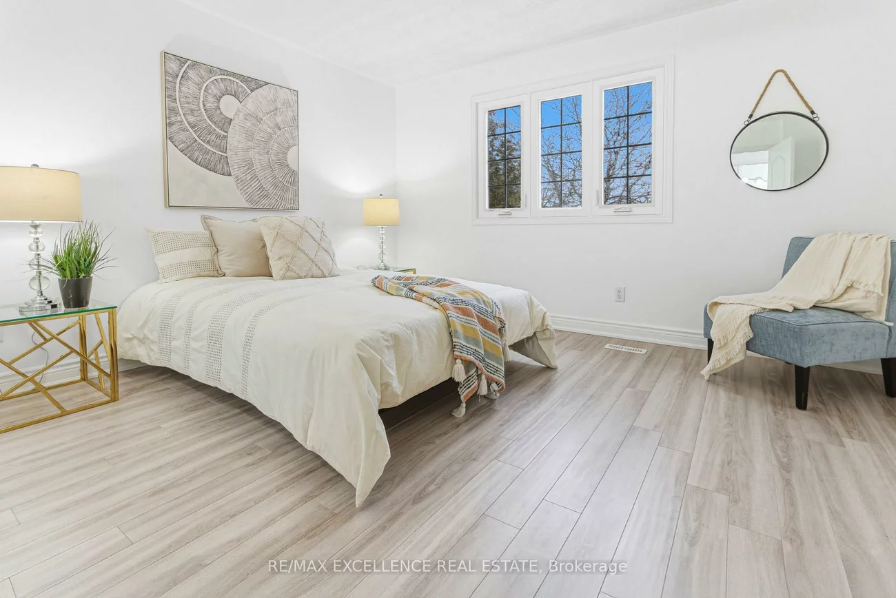 24, Saint Tropez, Fletcher's Creek South, Brampton