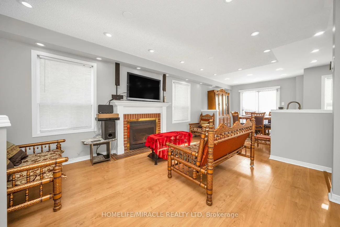 133, Pressed Brick, Brampton North, Brampton