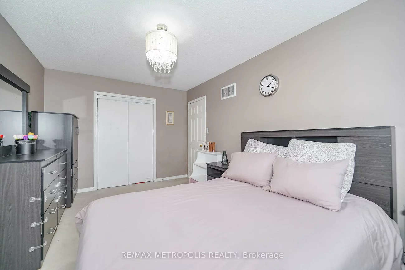 30, Todmorden, Northwest Sandalwood Parkway, Brampton