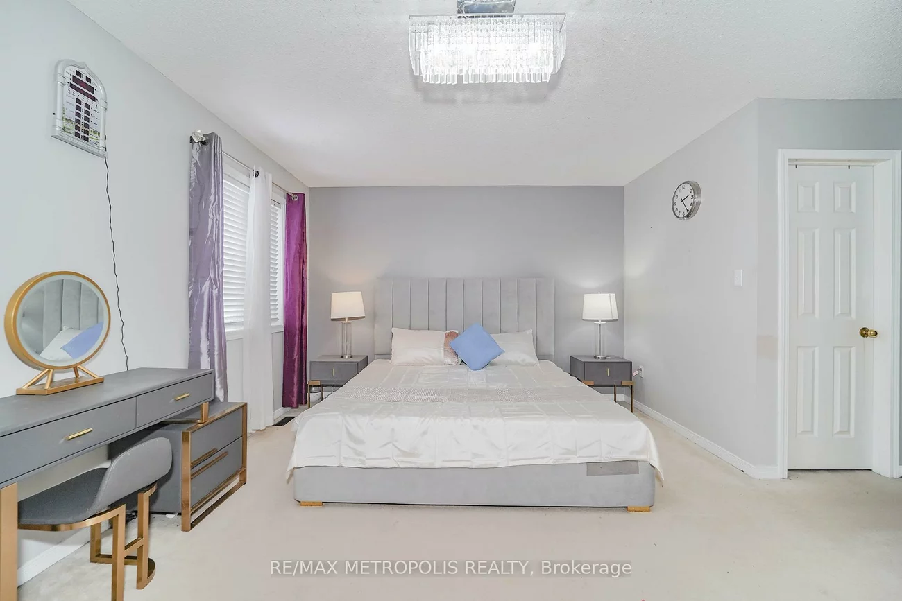 30, Todmorden, Northwest Sandalwood Parkway, Brampton