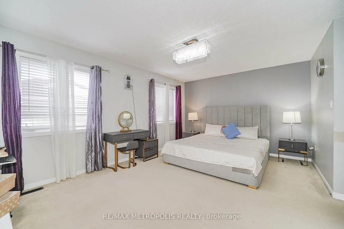 30, Todmorden, Northwest Sandalwood Parkway, Brampton