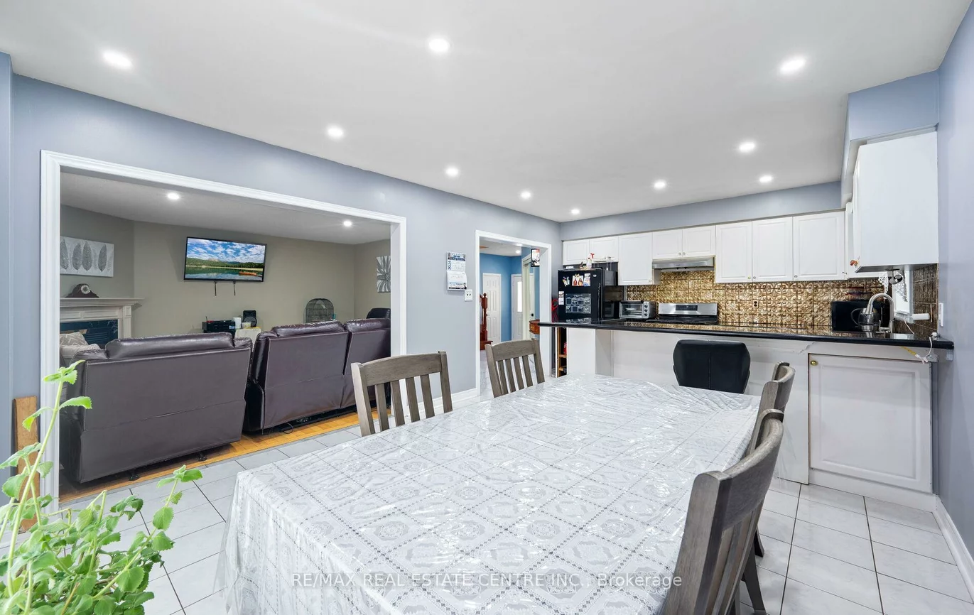 4, Sugarpine, Sandringham-Wellington, Brampton