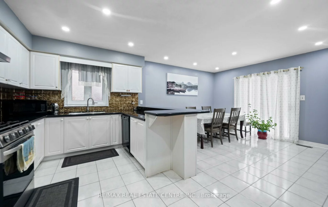 4, Sugarpine, Sandringham-Wellington, Brampton