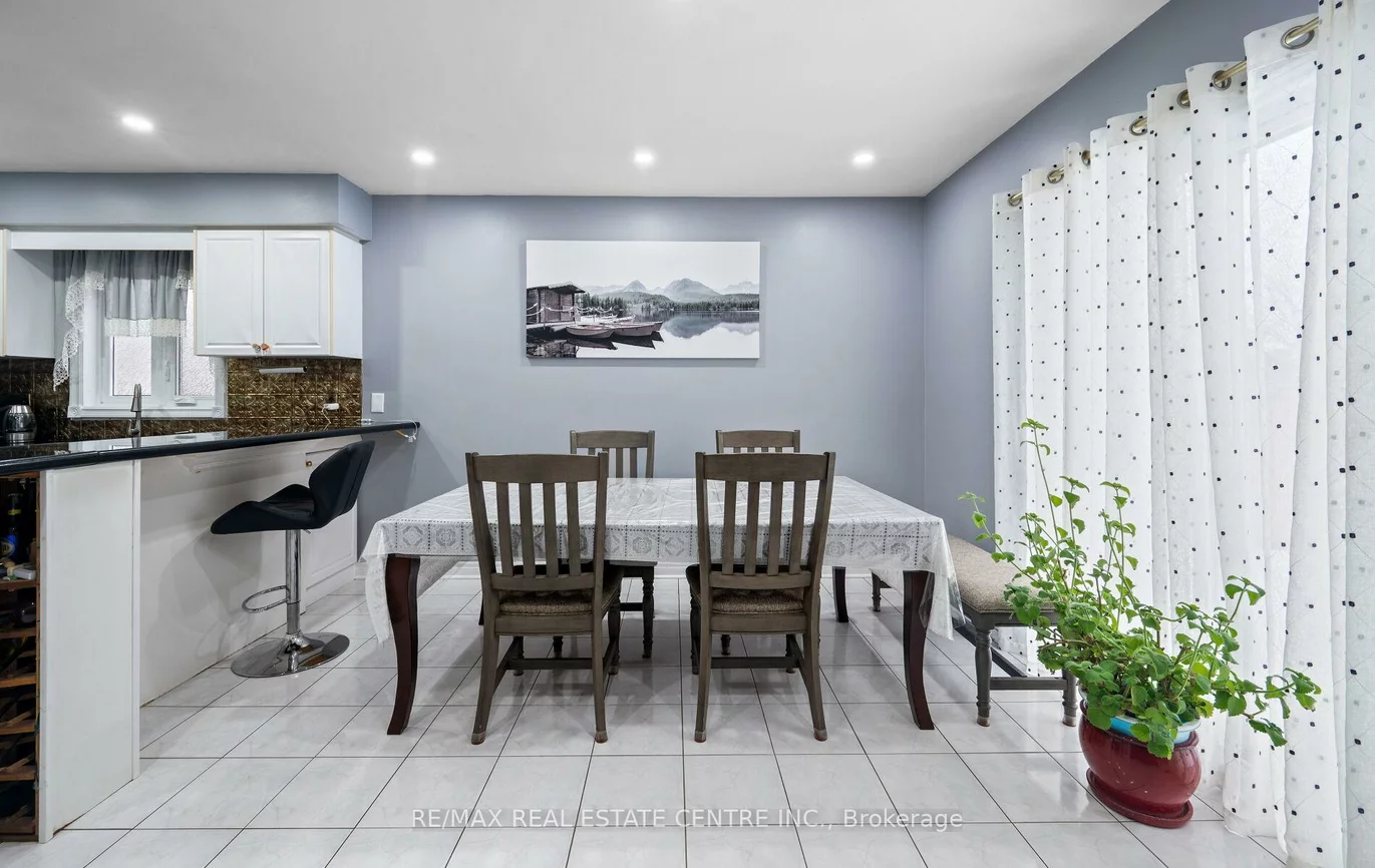 4, Sugarpine, Sandringham-Wellington, Brampton