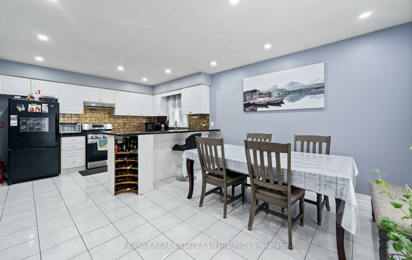 4, Sugarpine, Sandringham-Wellington, Brampton
