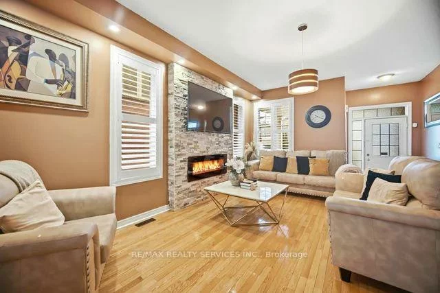 104, Begonia, Northwest Sandalwood Parkway, Brampton