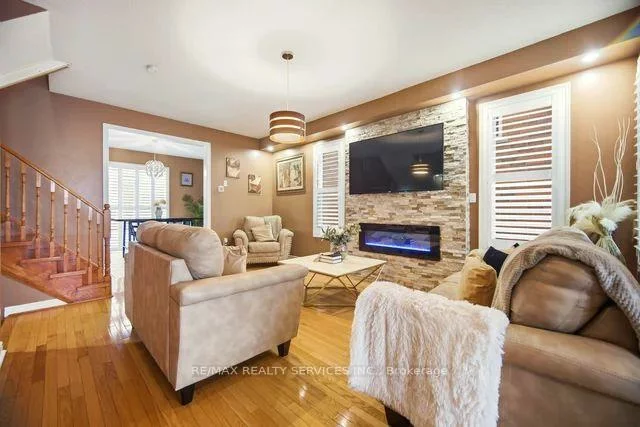 104, Begonia, Northwest Sandalwood Parkway, Brampton