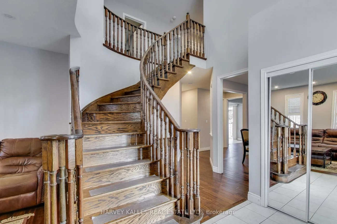 29, Ness, Bram West, Brampton