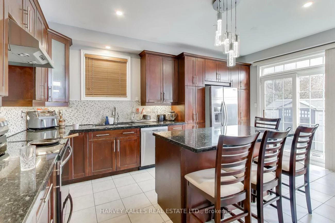 29, Ness, Bram West, Brampton