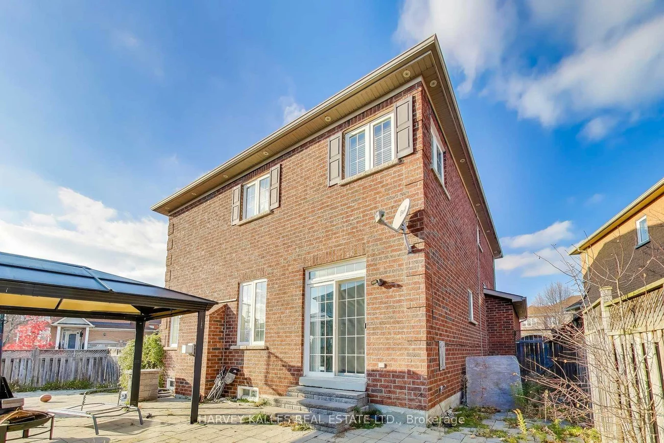 29, Ness, Bram West, Brampton