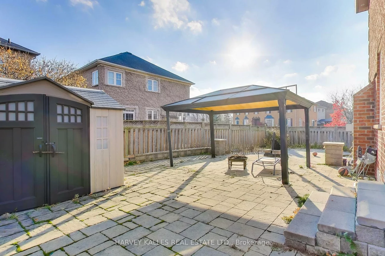 29, Ness, Bram West, Brampton