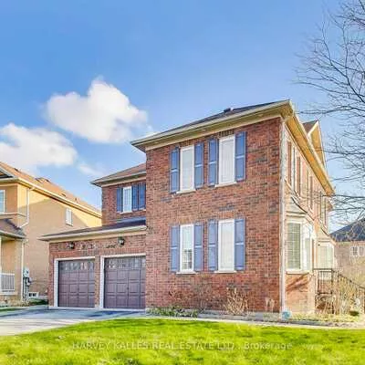 29, Ness, Bram West, Brampton