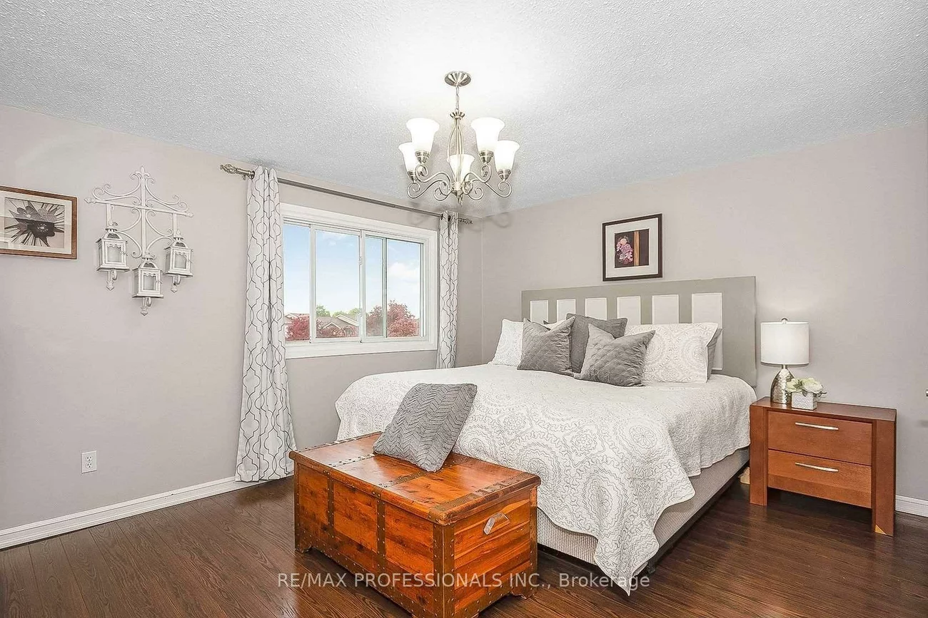180, Royal Salisbury, Madoc, Brampton