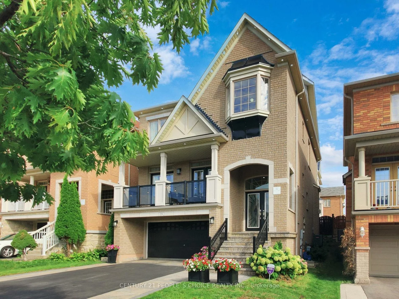 29, Young, Bram West, Brampton