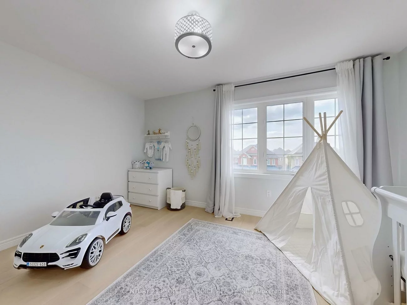 29, Young, Bram West, Brampton